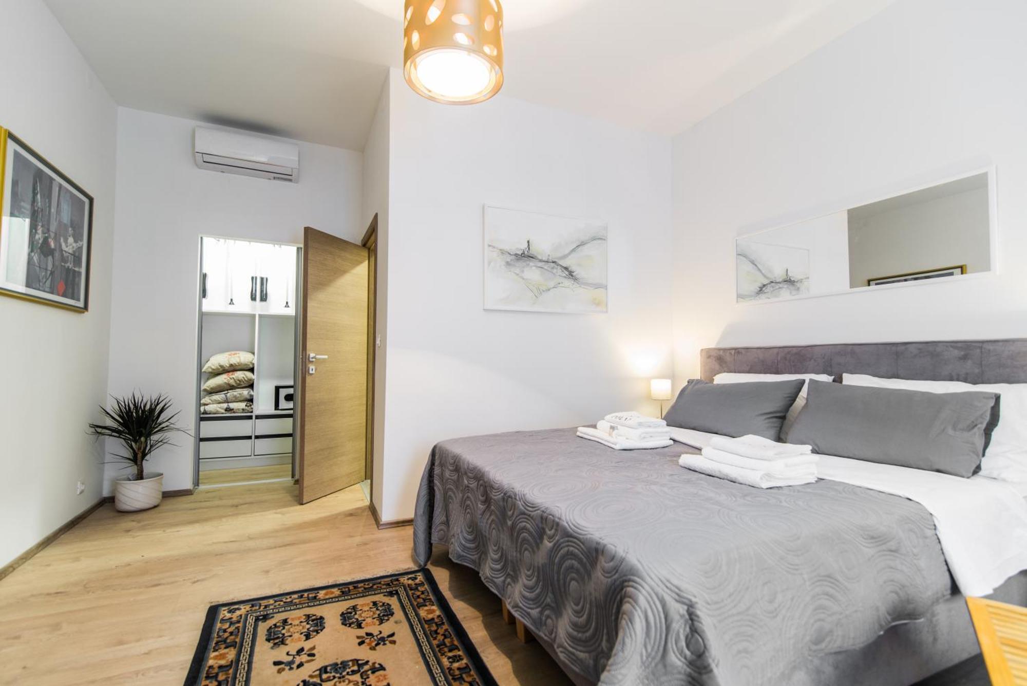 Polai Center Apartments מראה חיצוני תמונה